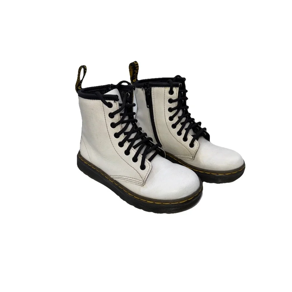 Kids Dr. Martens ZAVALA Lace Up Boots 6